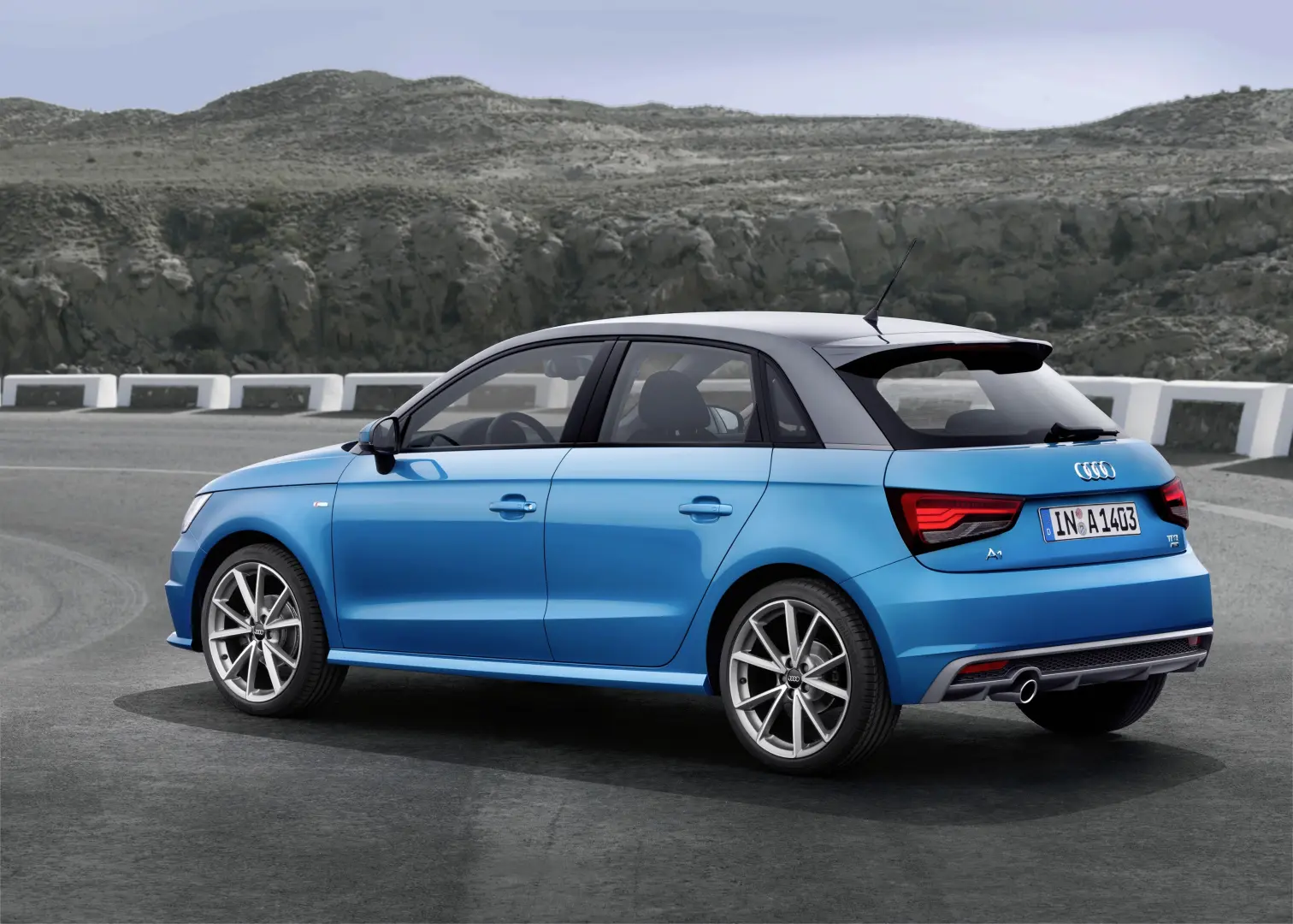 Audi A1 A1 Sportback 1.0 TFSI Basic S-Tronic 3
