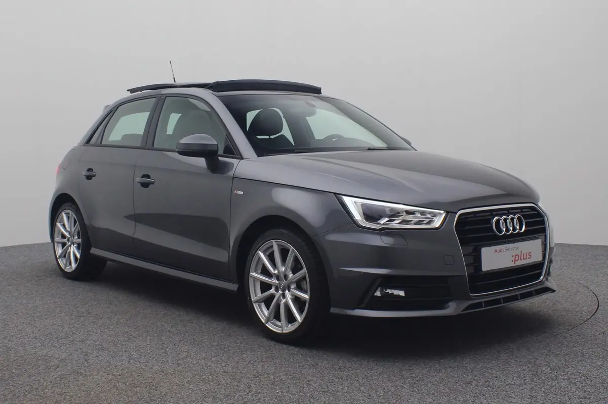 Audi A1 A1 Sportback 1.0 TFSI Basic S-Tronic 5
