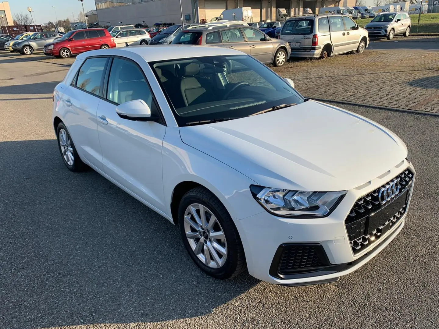 Audi A1 A1 Sportback 1.0 TFSI Basic S-Tronic 3