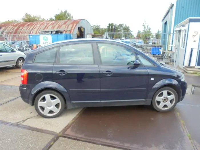 Audi A2 A2 1.6 FSI 2