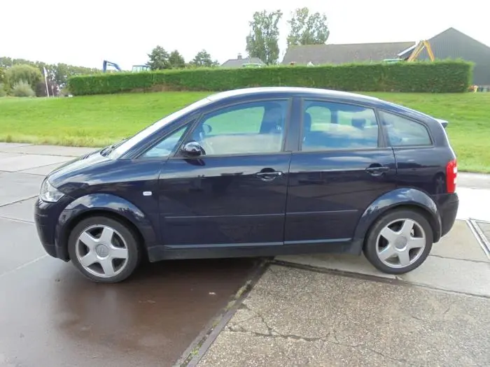 Audi A2 A2 1.6 FSI 4