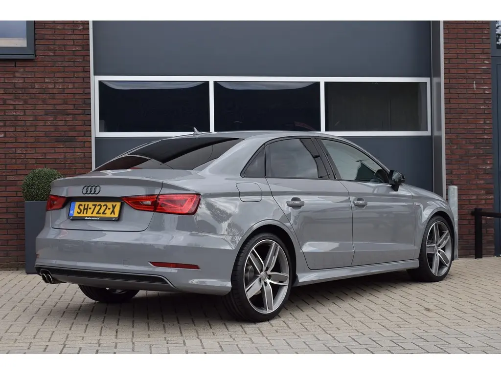 Audi A3 A3 1.4 TFSI S-Tronic 6