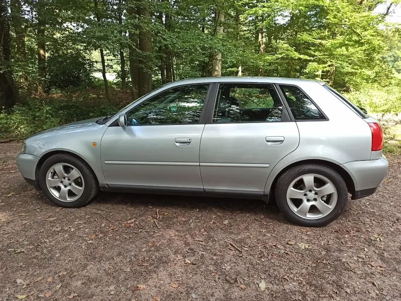 Audi A3 A3 1.8 T Ambiente 6