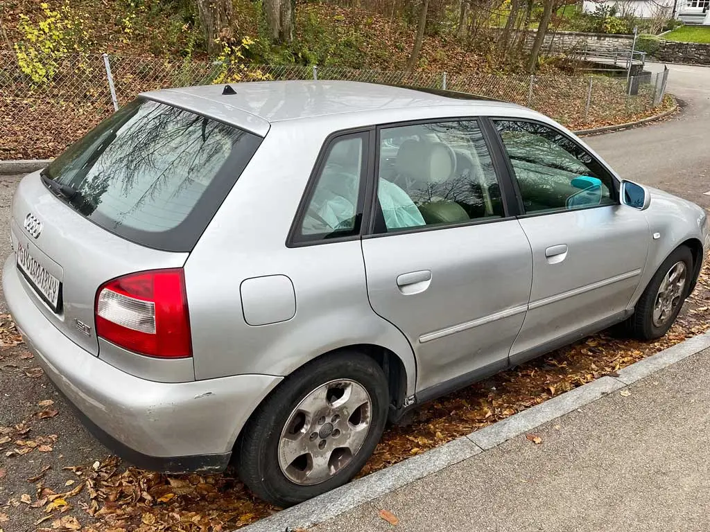 Audi A3 A3 1.8 Ambiente 4