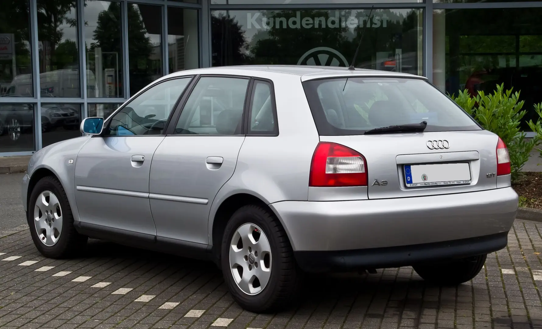 Audi A3 A3 1.8 T Attraction Tiptronic 2