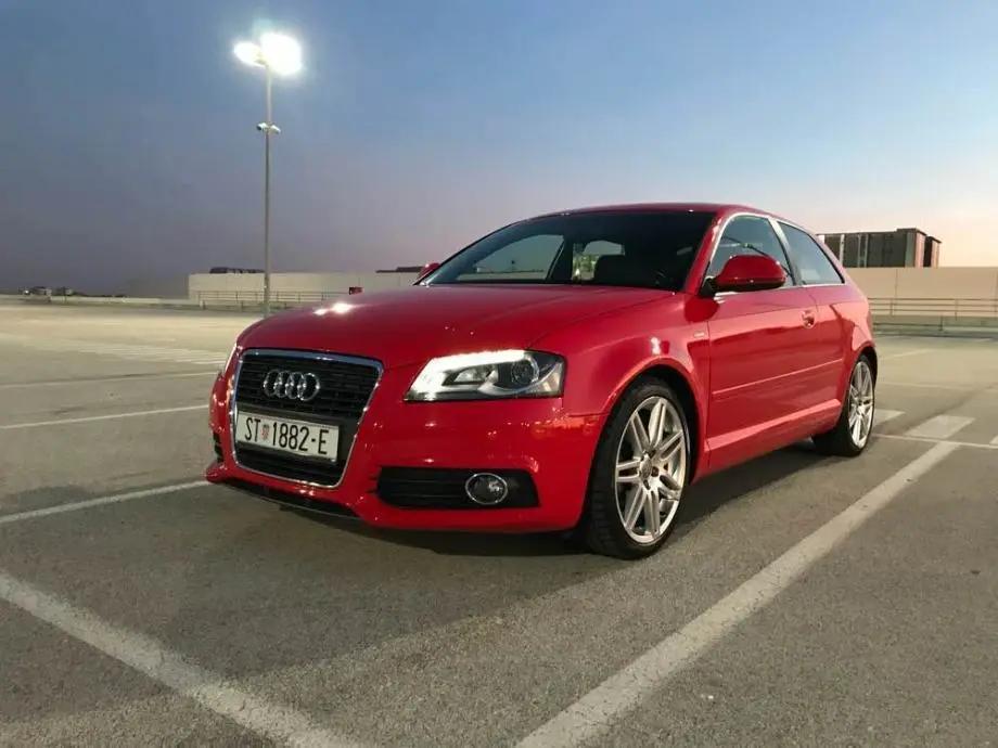 Audi A3 A3 1.8 TFSI Ambiente S-Tronic 5