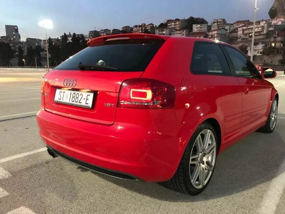 Audi A3 A3 1.8 TFSI Attraction S-Tronic 4