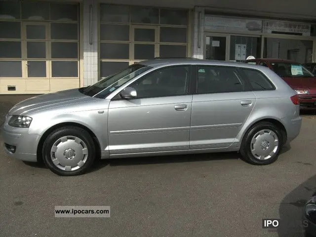 Audi A3 A3 2.0 FSI Attraction Tiptronic 6