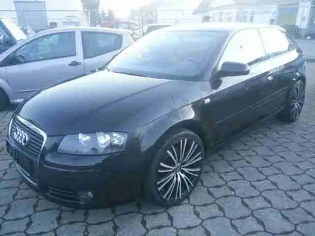 Audi A3 A3 2.0 TDI DPF Attraction 1