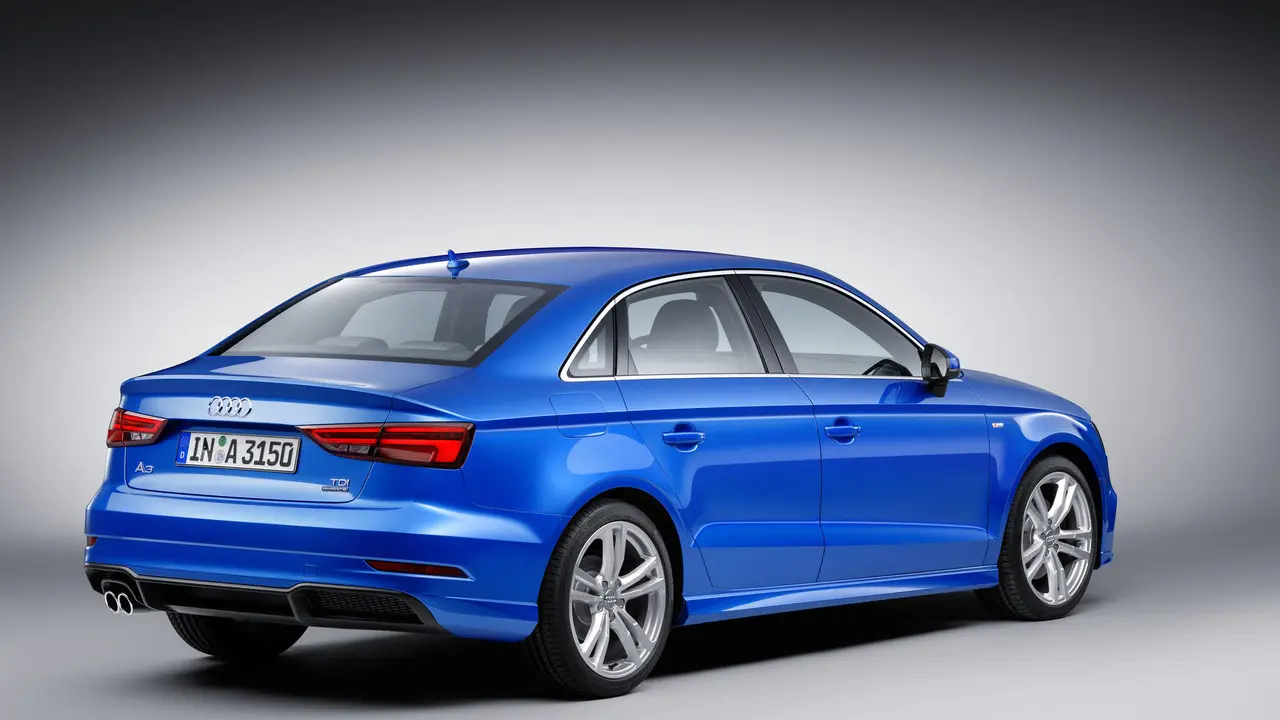 Audi A3 A3 Sedan 30 TDI Sport S-Tronic 4