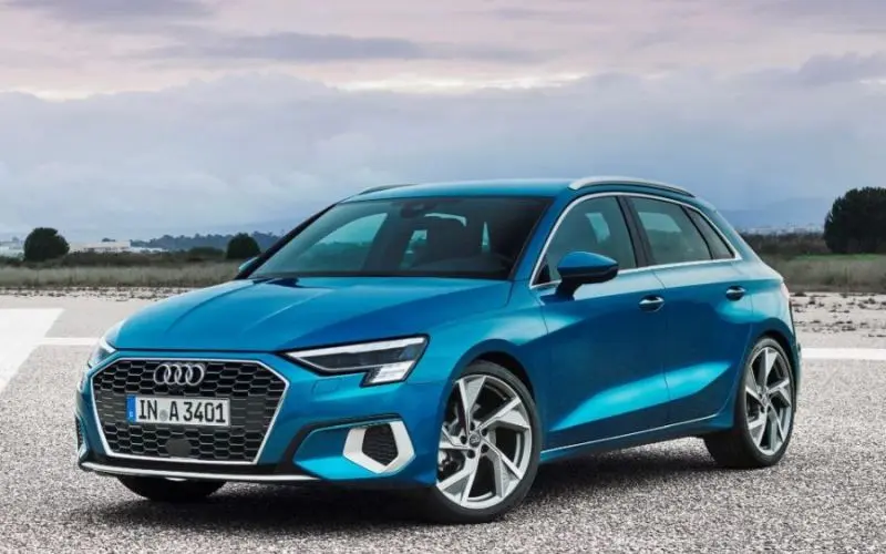 Audi A3 A3 Sedan 30 TFSI Advanced S-Tronic 4