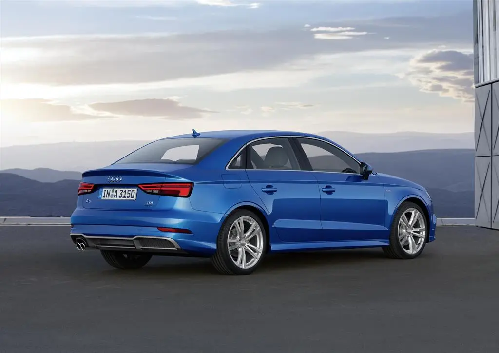 Audi A3 A3 Sedan 35 TFSI Dynamic S-Tronic 6