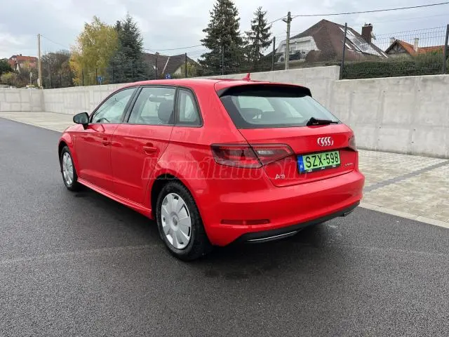 Audi A3 A3 Sportback 1.4 TFSI Attraction S-Tronic 5