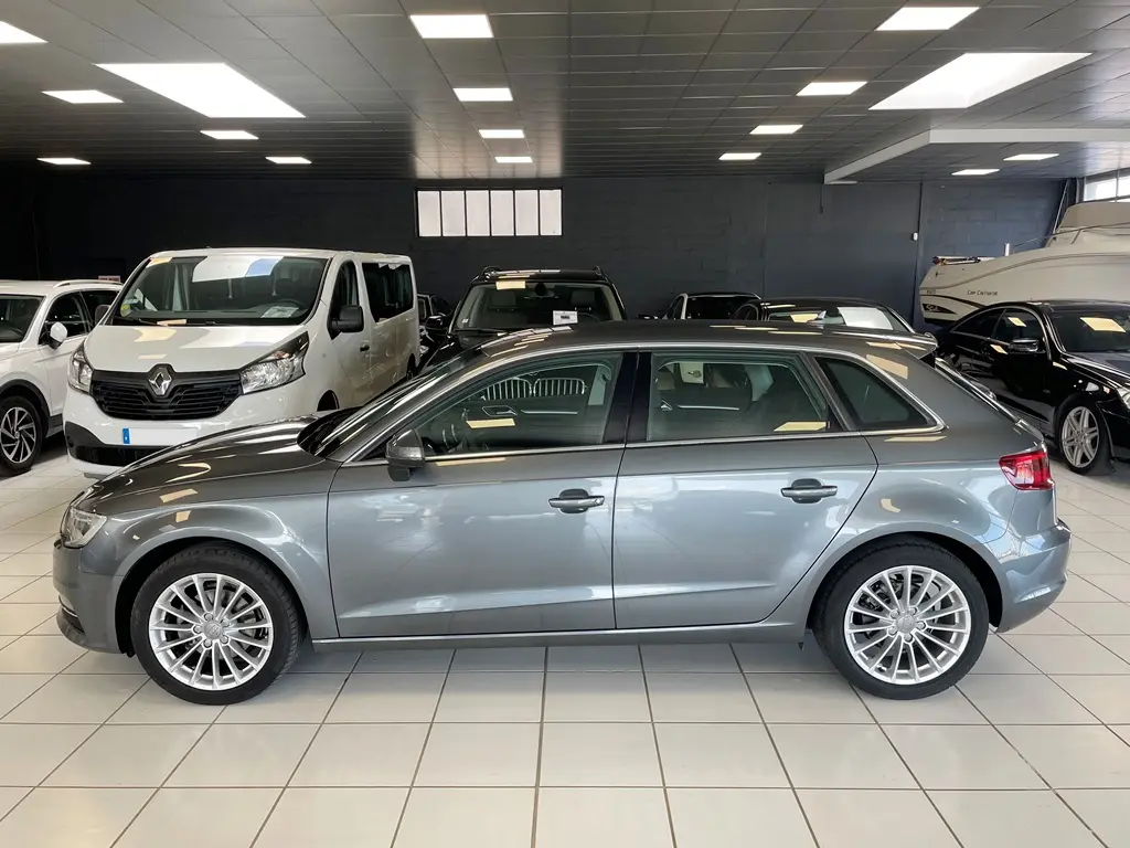 Audi A3 A3 Sportback 1.6 TDI Ambition S-Tronic 3