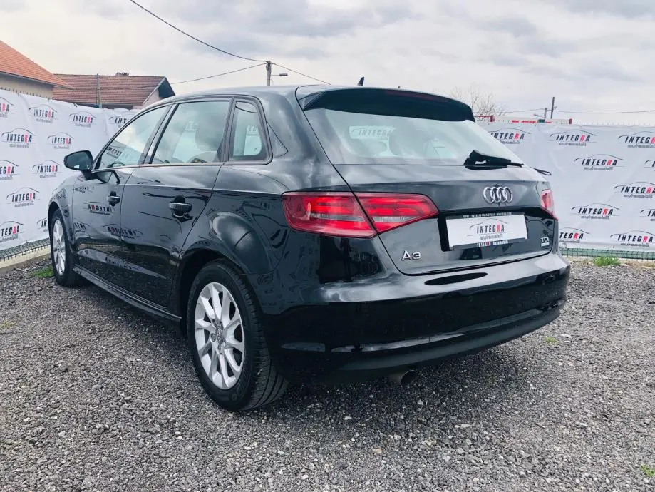 Audi A3 A3 Sportback 1.6 TDI Attraction S-Tronic 6