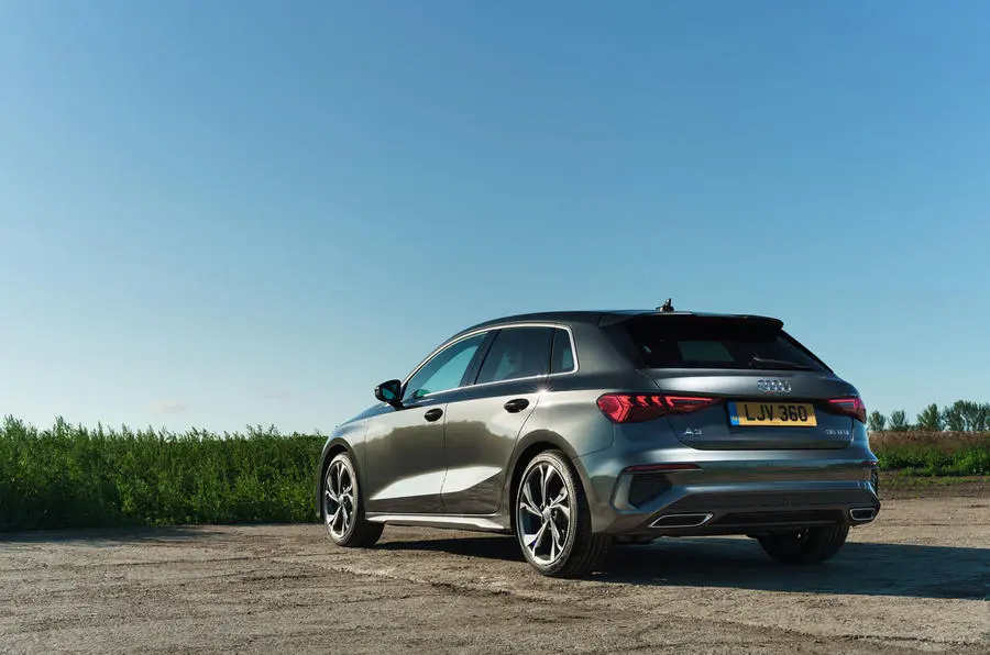 Audi A3 A3 Sportback 30 TFSI S Line S-Tronic 4