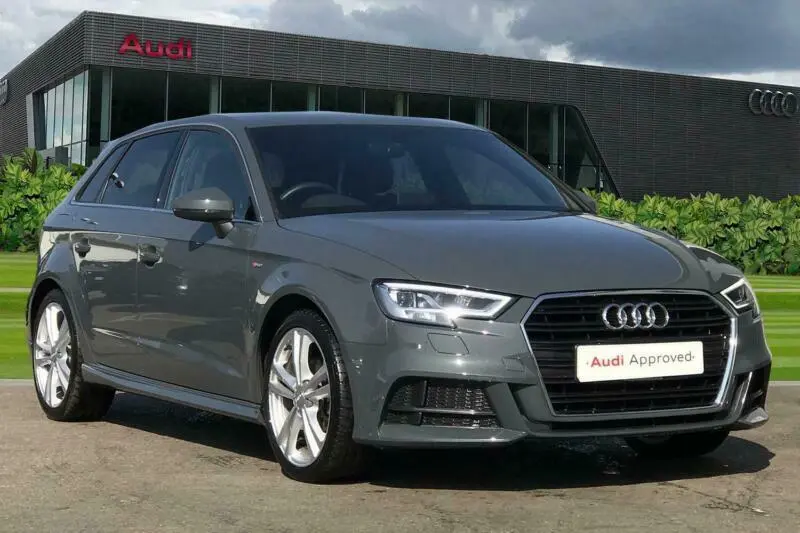 Audi A3 A3 Sportback 35 TFSI Dynamic S-Tronic 6