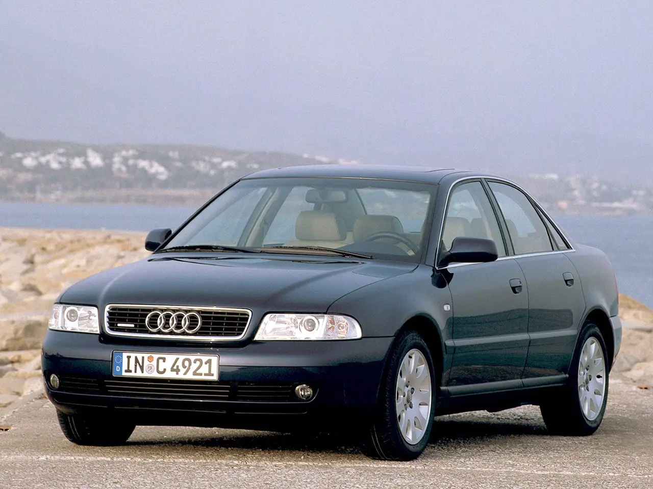 Audi A4 A4 1.8 Quattro 2