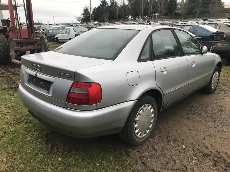 Audi A4 A4 1.9 TDI Quattro 5