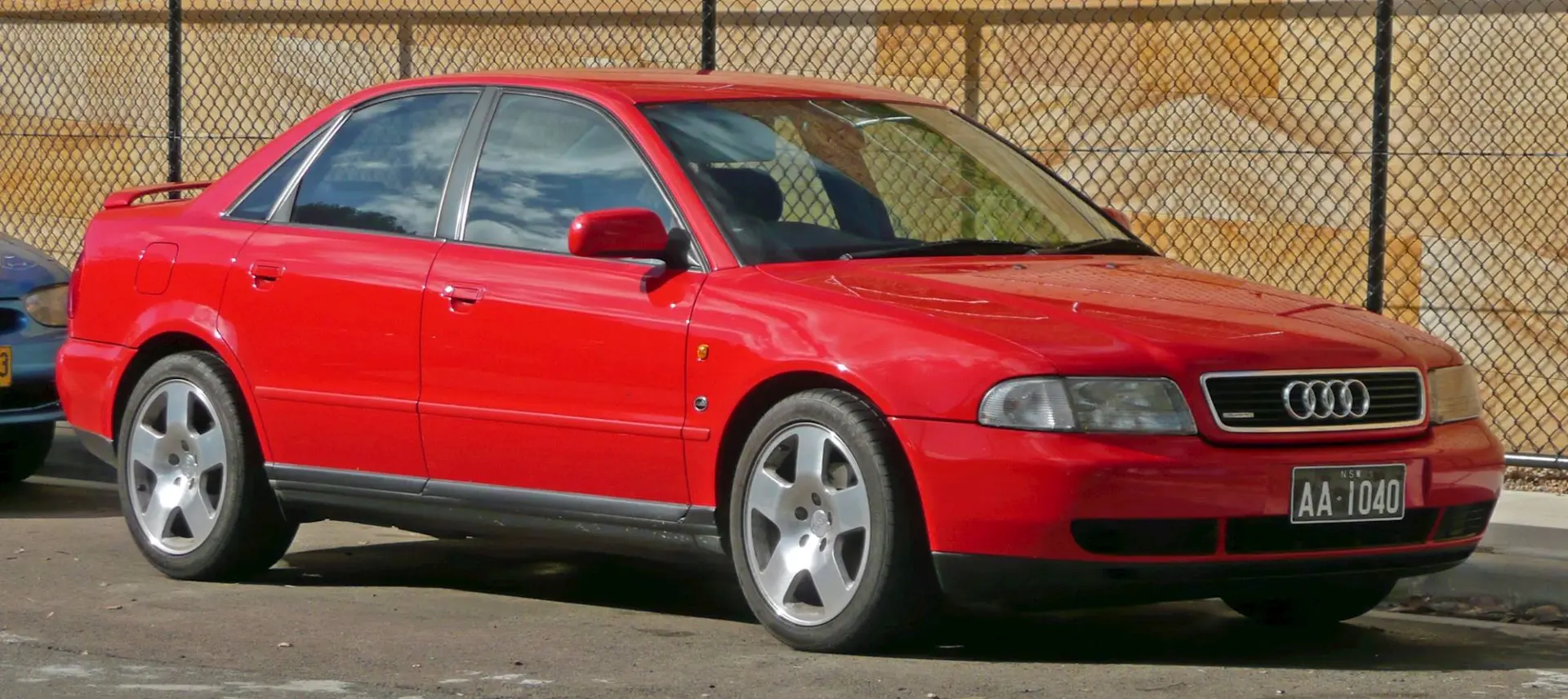 Audi A4 A4 2.8 Quattro 4