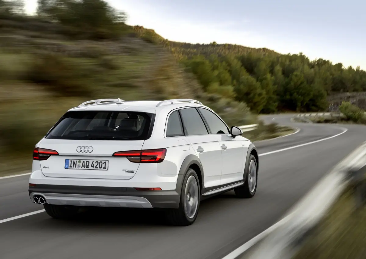Audi A4 A4 Allroad 2.0 TDI Quattro S-Tronic 5