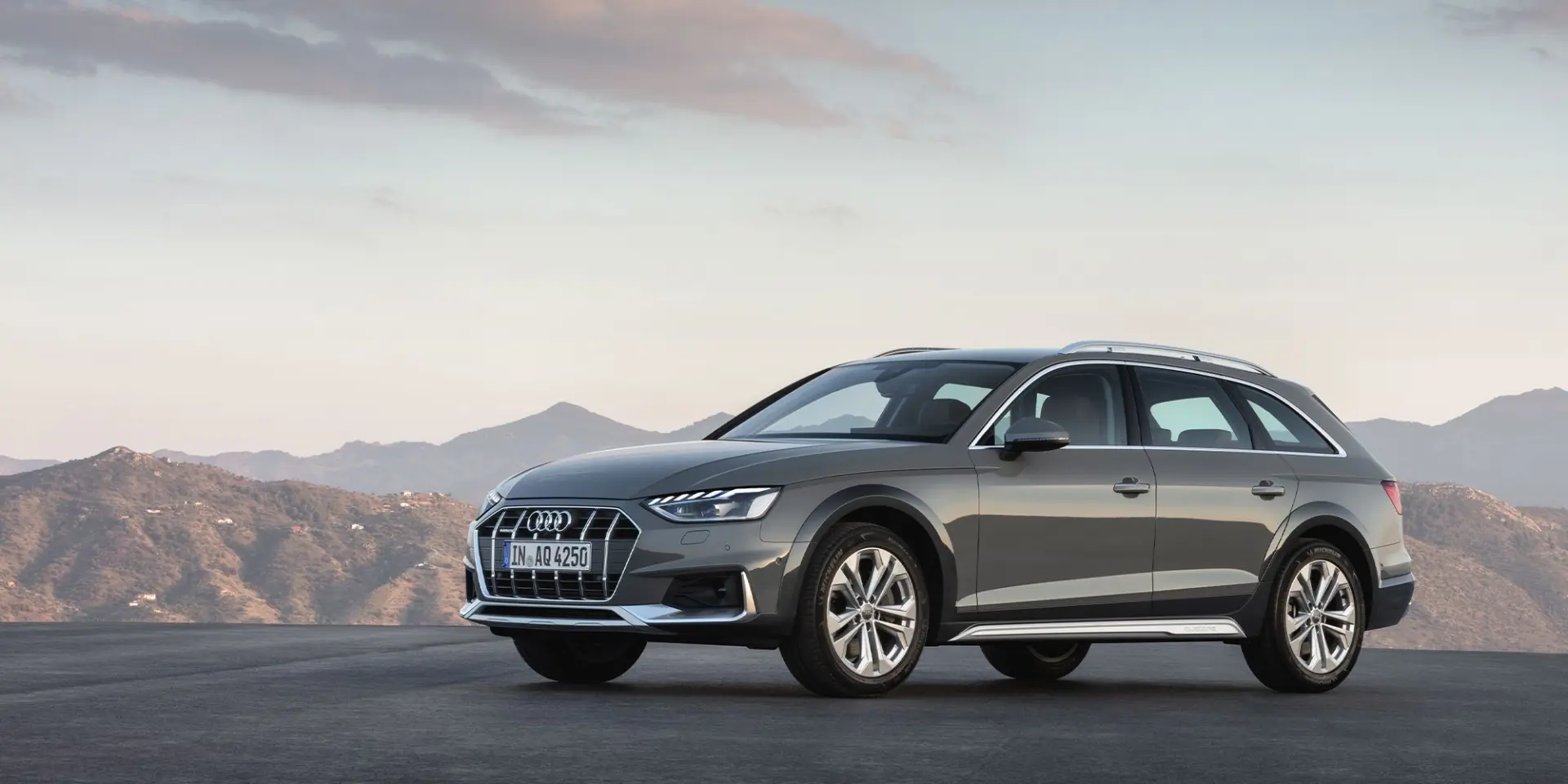 Audi A4 A4 Allroad Avant 45 TFSI Quattro S-Tronic 4WD 5