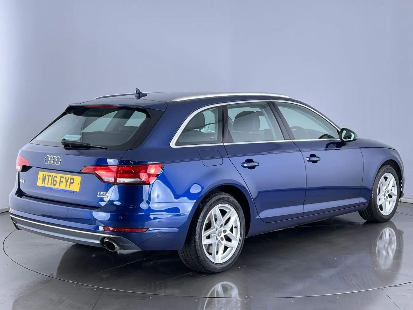 Audi A4 A4 Avant 2.0 TFSI Quattro Sport S-Tronic 5