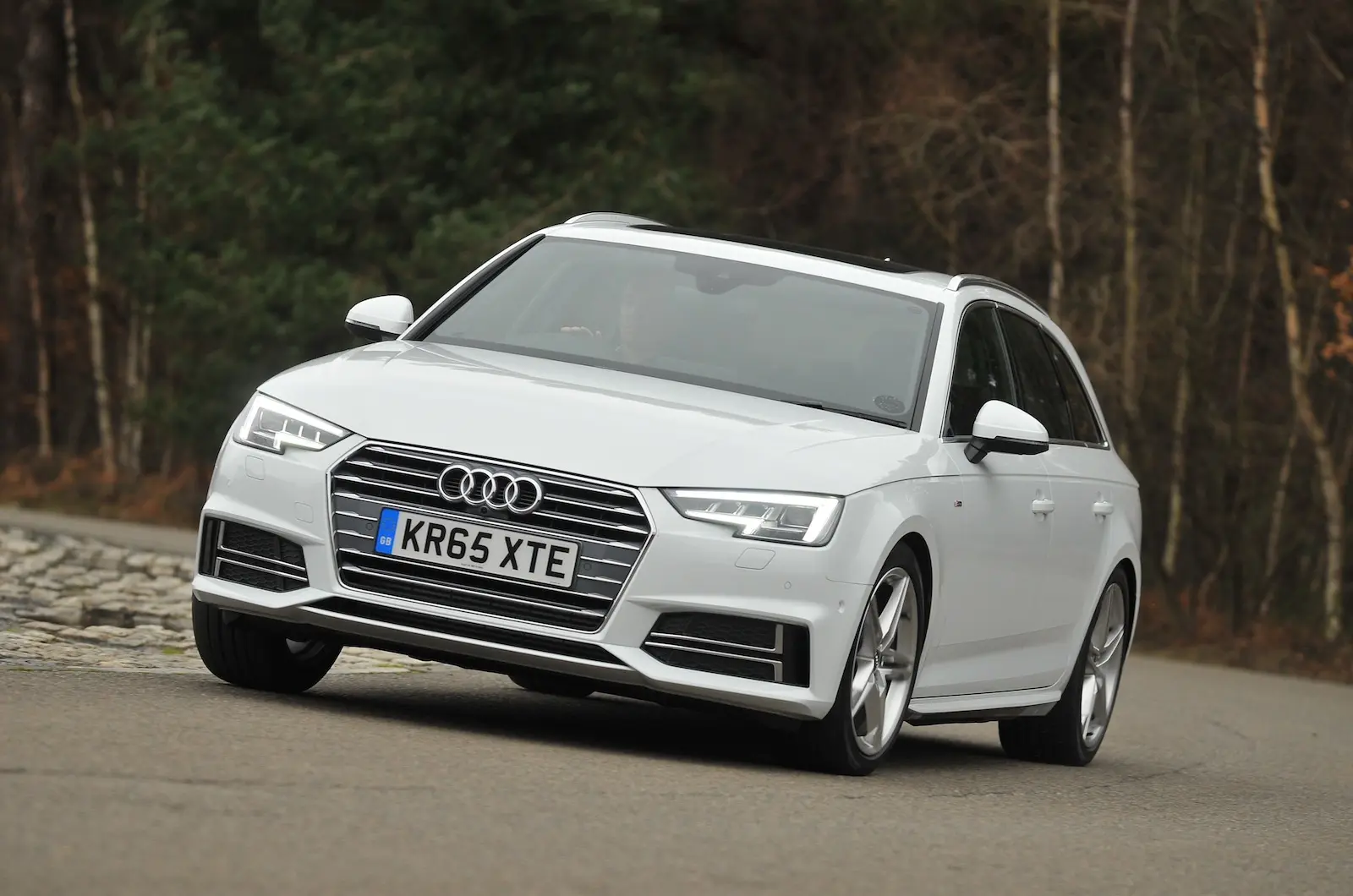 Audi A4 A4 Avant 2.0 TFSI Quattro Design S-Tronic 5