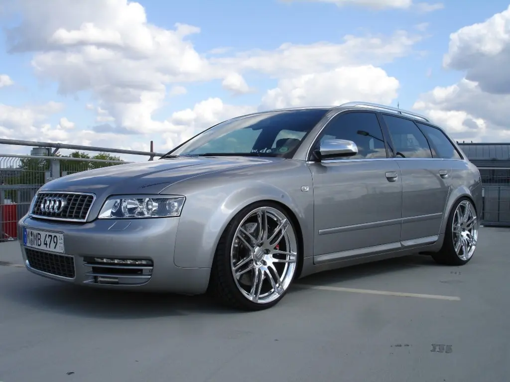 Audi A4 A4 Avant 2.4 V6 0