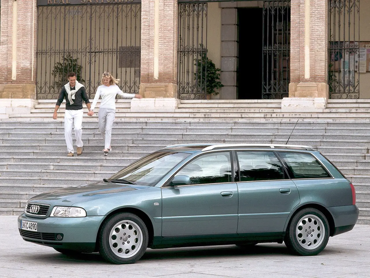 Audi A4 A4 Avant 2.8 Quattro 7