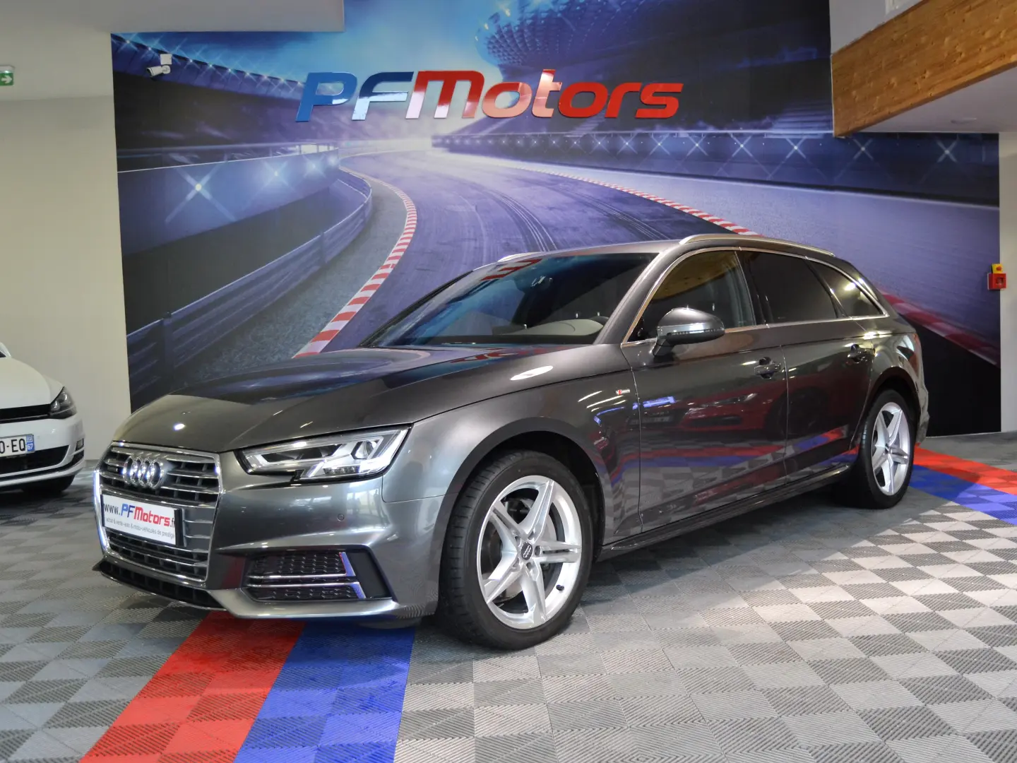 Audi A4 A4 Avant 3.0 V6 TDI Quattro S-Tronic 5