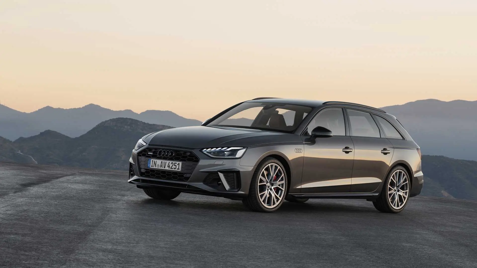 Audi A4 A4 Avant 45 TFSI Quattro Advanced 7