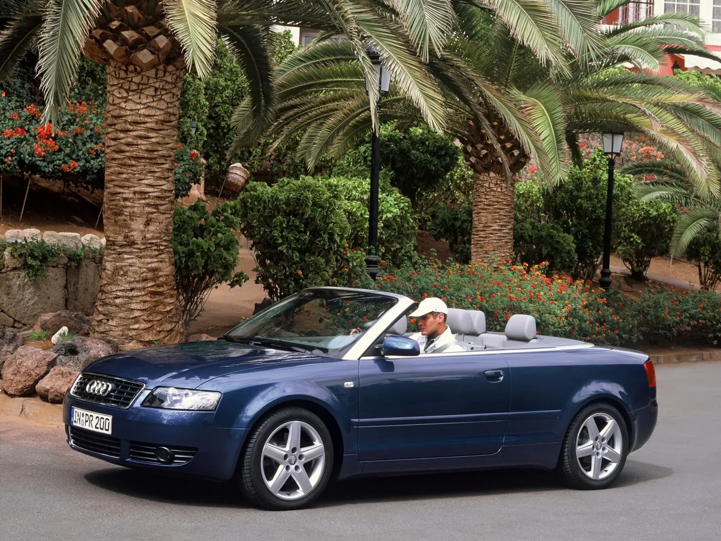 Audi A4 A4 Cabrio 2.4 V6 Multitronic 0