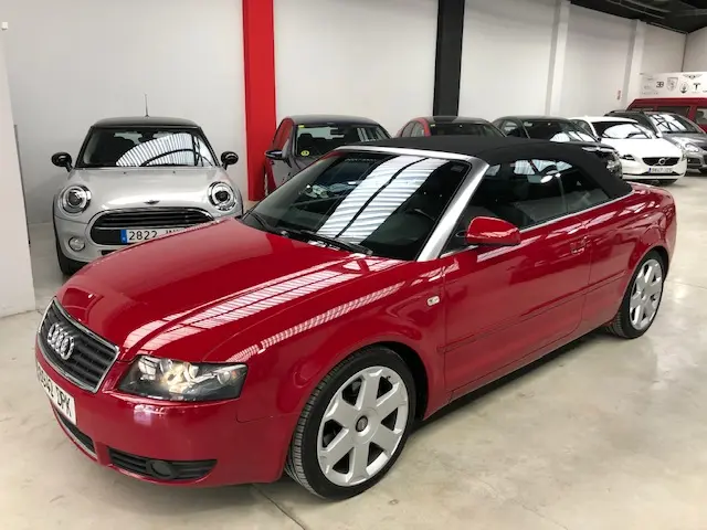 Audi A4 A4 Cabrio 2.4 V6 Multitronic 2