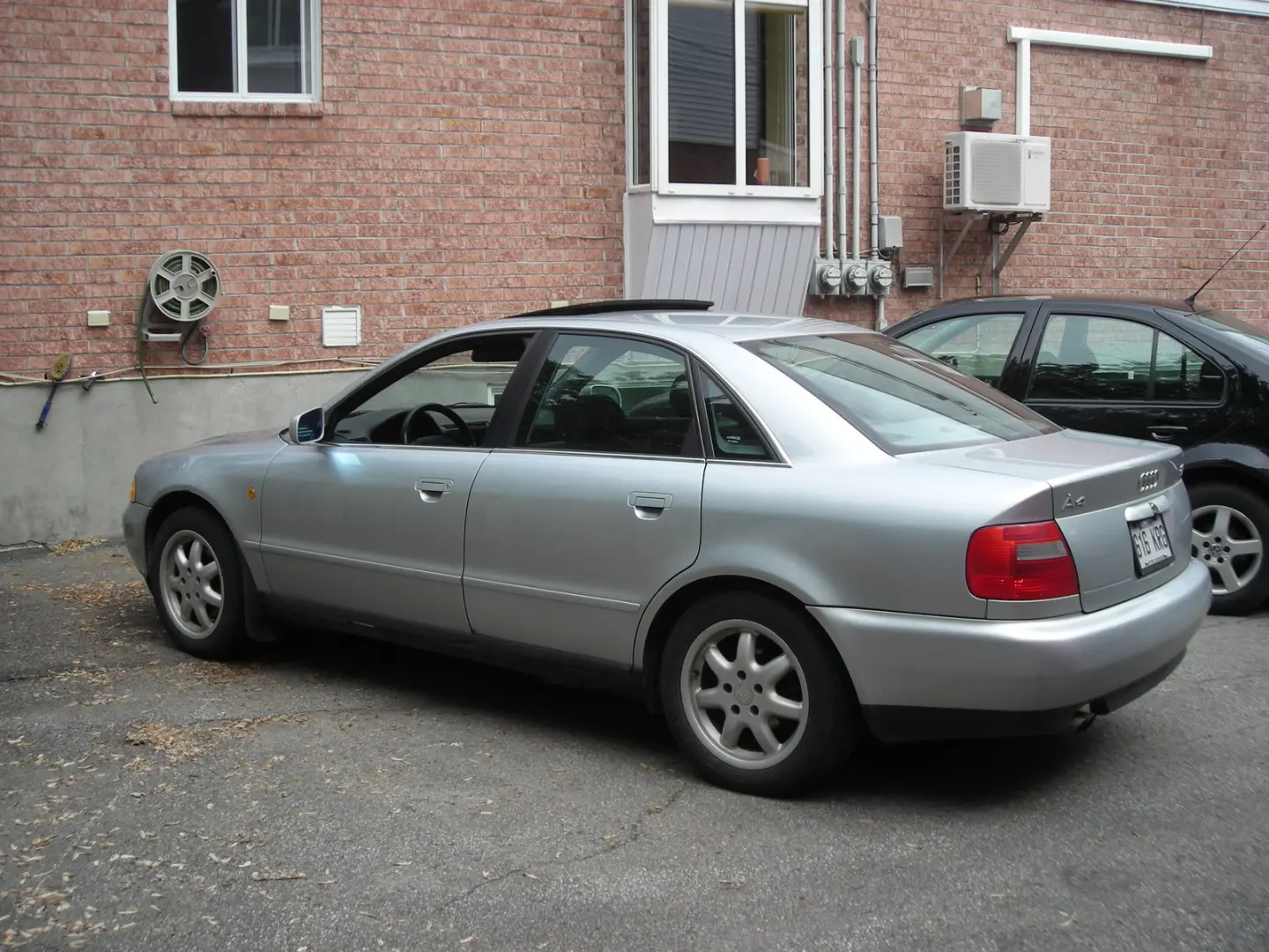 Audi A4 A4 Sedan 1.8 T Quattro 4