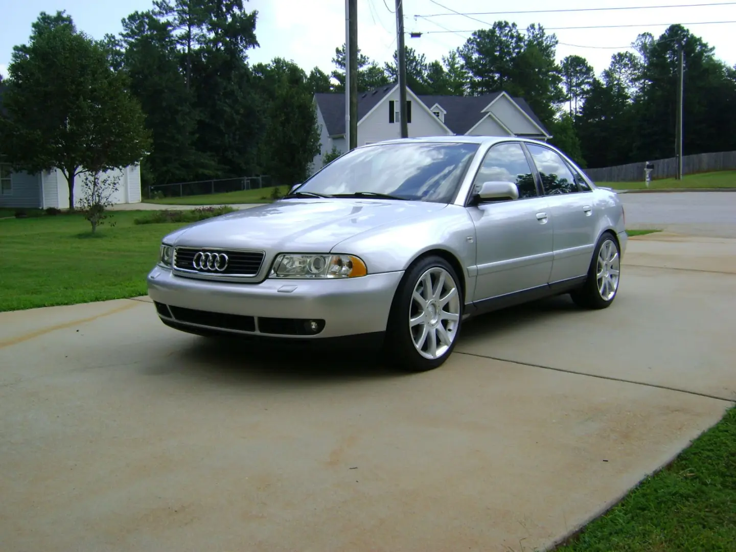 Audi A4 A4 Sedan 1.8 T Quattro 5