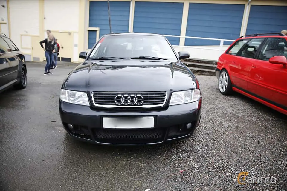 Audi A4 A4 Sedan 1.8 T Tiptronic 5