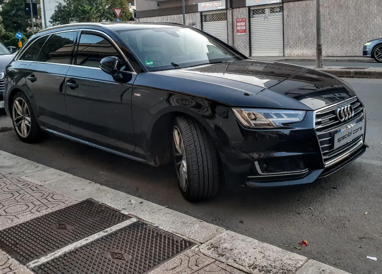 Audi A4 A4 Avant 2.0 TFSI Quattro S-Tronic 2