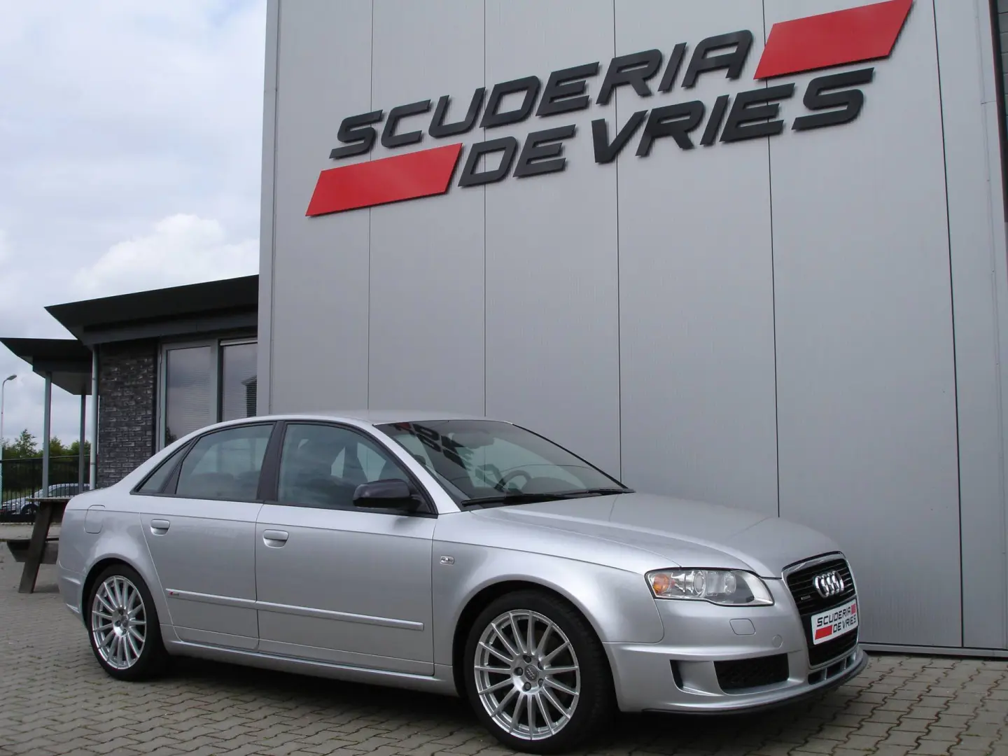 Audi A4 A4 Sedan 2.0 TFSI Quattro DTM Edition 2