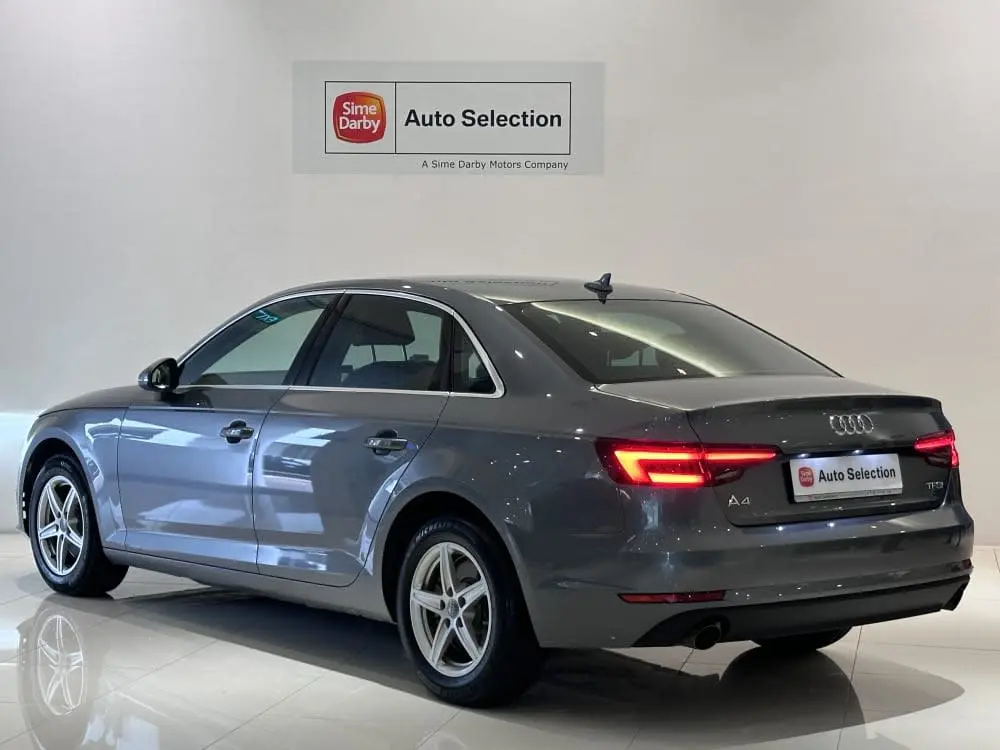 Audi A4 A4 Sedan 2.0 TFSI Quattro Dynamic S-Tronic 5