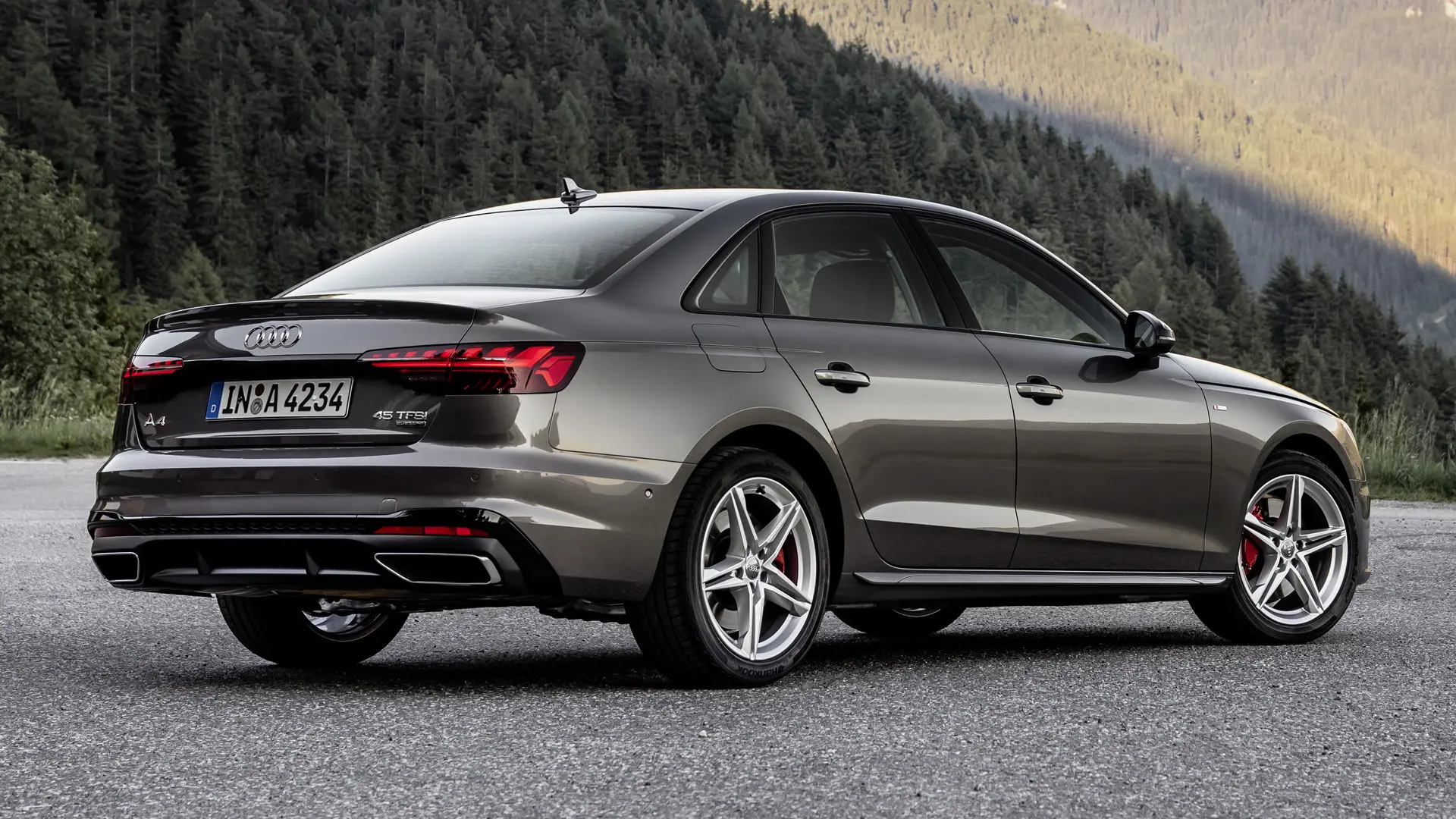 Audi A4 A4 Sedan 40 TDI Dynamic S-Tronic 2