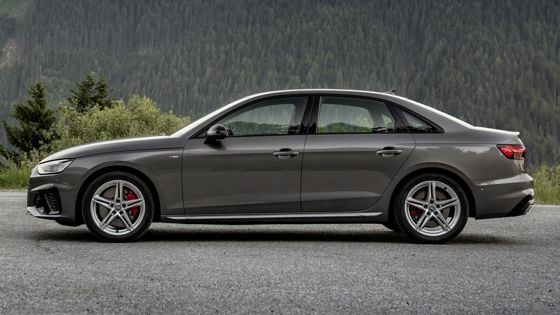 Audi A4 A4 Sedan 40 TDI Dynamic S-Tronic 4