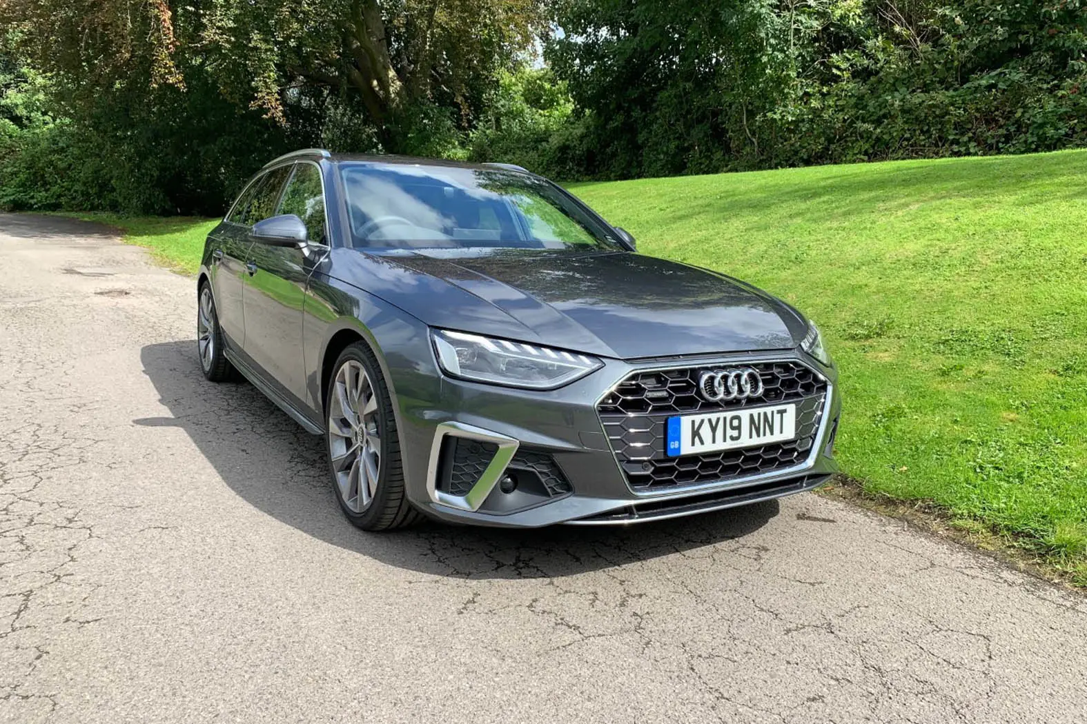Audi A4 A4 Sedan 40 TDI Design S-Tronic 7