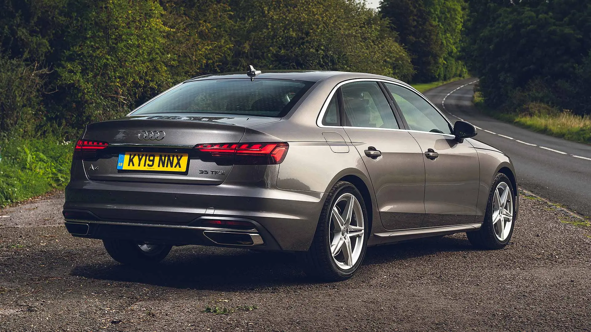 Audi A4 A4 Sedan 40 TDI Sport S-Tronic 6