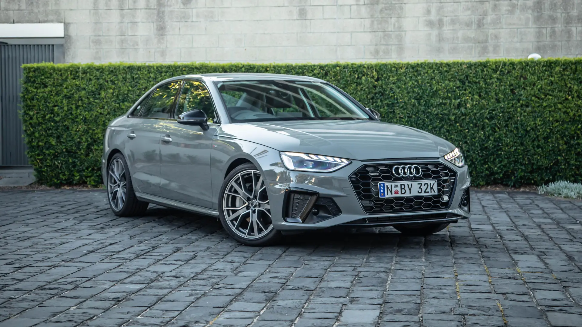 Audi A4 A4 Sedan 40 TDI S Line 4