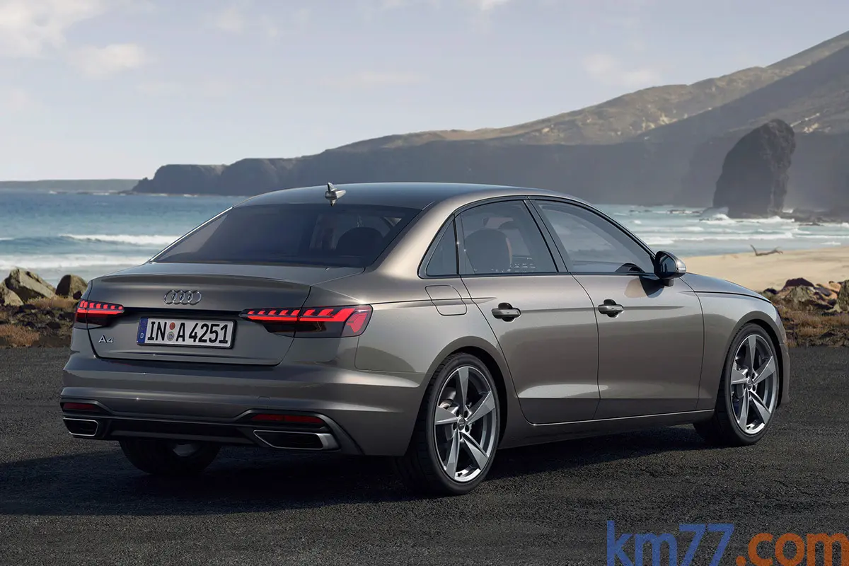 Audi A4 A4 Sedan 40 TDI Sport S-Tronic 5