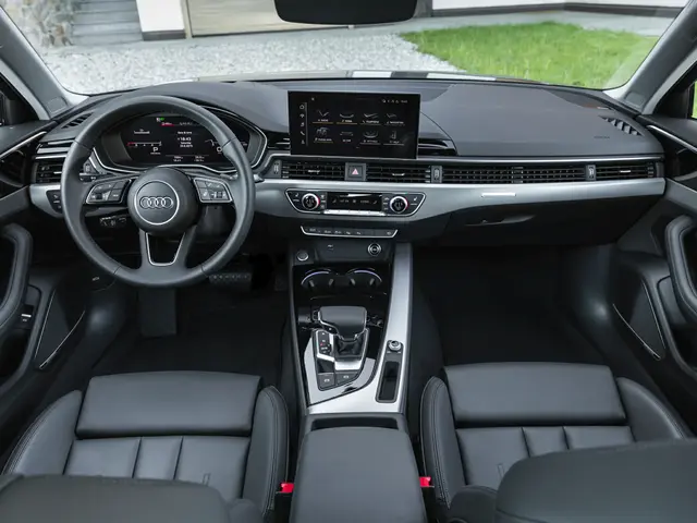 Audi A4 A4 Sedan 40 TDI Sport S-Tronic 6