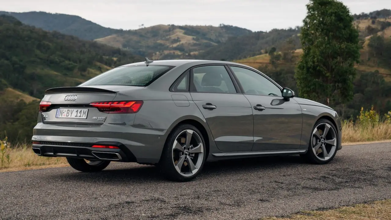 Audi A4 A4 Sedan 45 TFSI Quattro Advanced 5