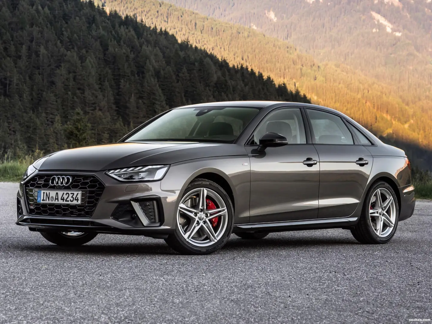 Audi A4 A4 Sedan 45 TFSI Quattro Advanced S-Tronic 5