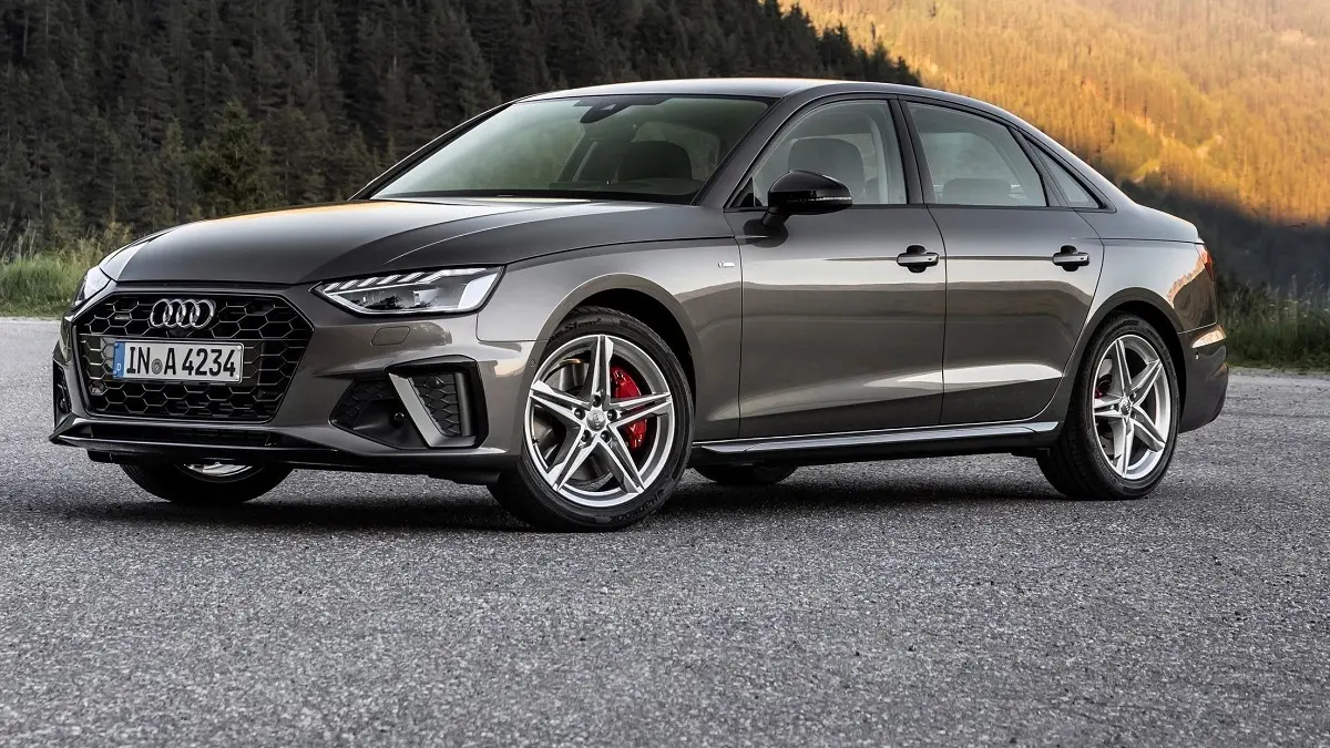 Audi A4 A4 Sedan 45 TFSI Quattro Advanced 3